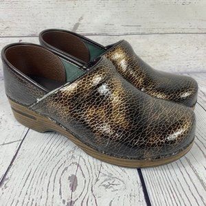 Dansko Brown Snake Skin Clog Mules Size 40